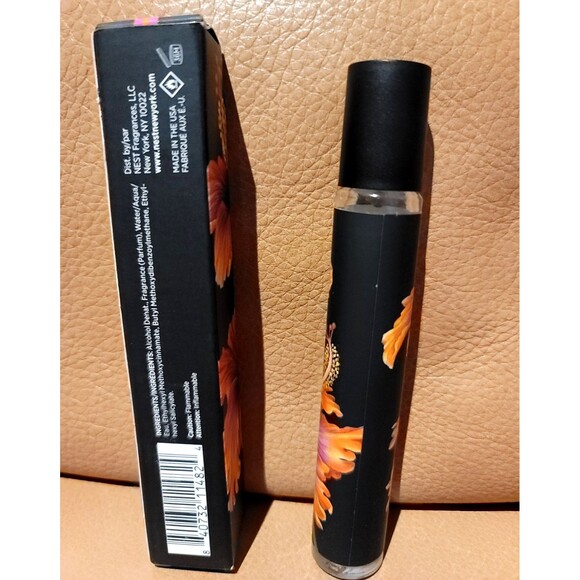 NIB NEST New York Sunkissed Hibiscus Perfume Eau de Parfum Travel Spray .27oz - Picture 2 of 2